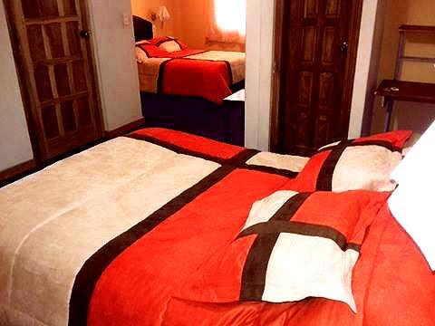 Aqua Hostal Mabel Куенка Екстер'єр фото